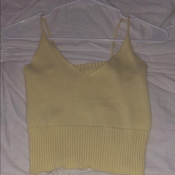 brandy melville crop cotton light yellow top - Picture 3 of 3